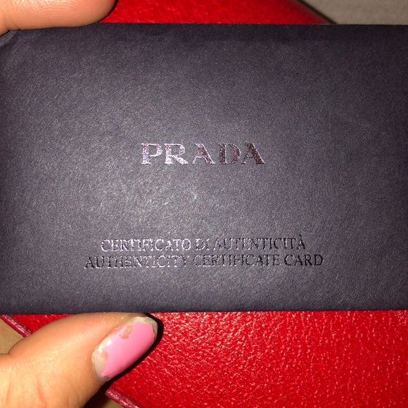 Prada clutch - Picture 4 of 5